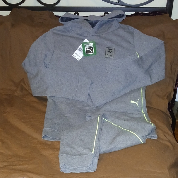 Puma Sweatsuit - Picture 1 of 11
